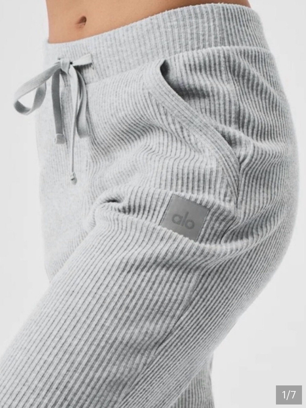 Alo Women’s Light Gray Ribbed Knit Muse Jogger Pants